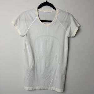 Lululemon White Swiftly Short Sleeve Athletic T-shirt Size 8